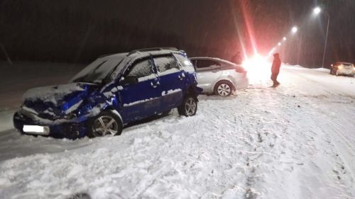 Кукмарада өч автомобиль катнашында юл фаҗигасе булган
