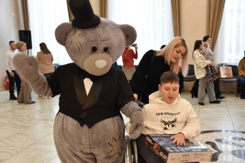 Район башлыгы Сергей Димитриев «Теләкләр чыршысы» акциясендә катнашты