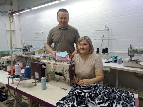 Алина и Андрей Семеновы из Кукмора дома — вместе, на работе — рядом