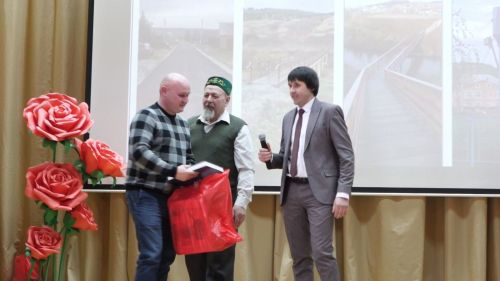 Зур Кукмара тарихын туплаган затлы китап дөнья күрде