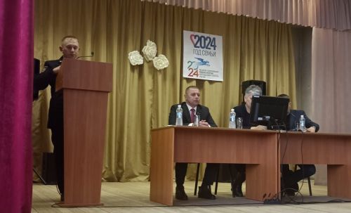 Поч. Кучук җирлегендә хисап җыелышы үтте