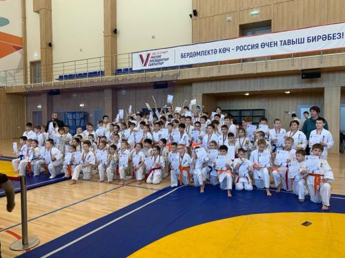 Кукмараның Барс-Арена спорт комплексында киокушинкай каратэ буенча республика турниры узды