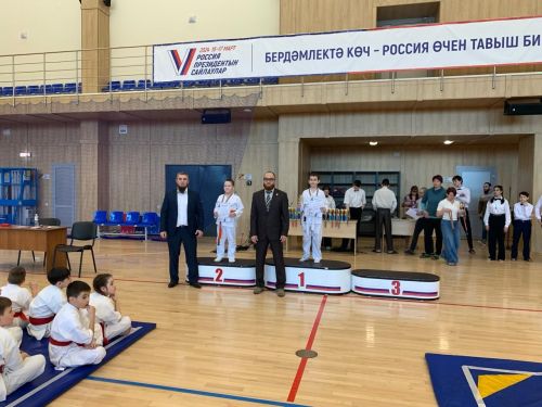 Кукмараның Барс-Арена спорт комплексында киокушинкай каратэ буенча республика турниры узды