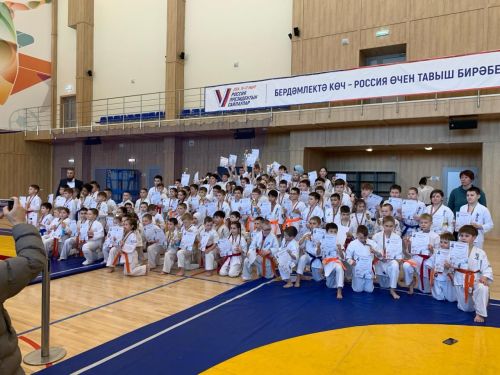 Кукмараның Барс-Арена спорт комплексында киокушинкай каратэ буенча республика турниры узды