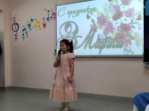 «Алдынгылар хәрәкәте» активистлары физик мөмкинлекләре чикләнгән балалар өчен бәйрәм концерты оештырды