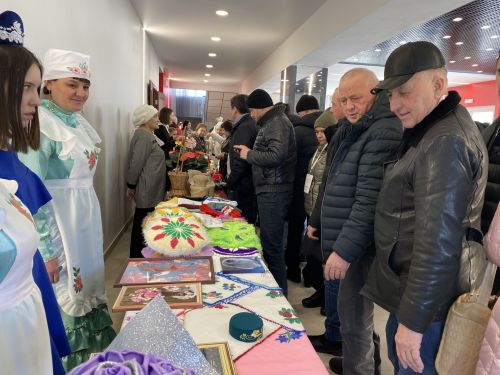Бөтендөнья татар конгрессы XII Бөтенроссия татар авыллары эшмәкәрләре җыены кысаларында Ядегәр җирлегенә бер төркем кунаклар  килде