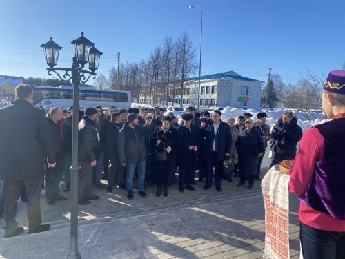 Бөтендөнья татар конгрессы XII Бөтенроссия татар авыллары эшмәкәрләре җыены кысаларында Ядегәр җирлегенә бер төркем кунаклар  килде