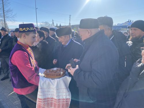 Бөтендөнья татар конгрессы XII Бөтенроссия татар авыллары эшмәкәрләре җыены кысаларында Ядегәр җирлегенә бер төркем кунаклар  килде