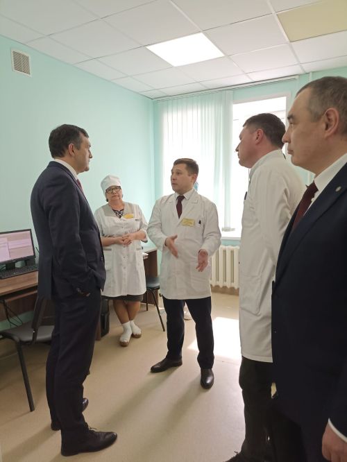 Кукмарага ТР сәламәтлек саклау минстры килде