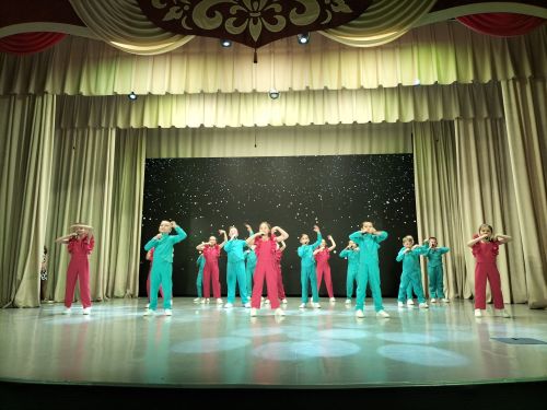Кукмара балалар иҗат үзәгенең отчет концерты булды (фоторепортаж)