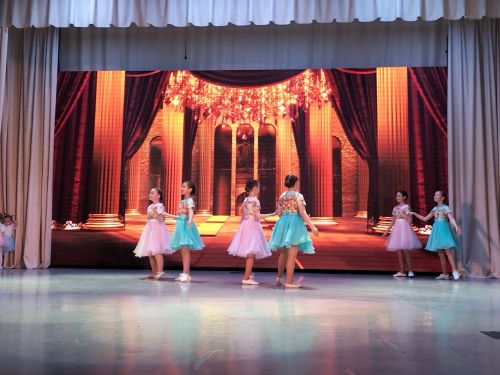 Кукмара балалар иҗат үзәгенең отчет концерты булды (фоторепортаж)