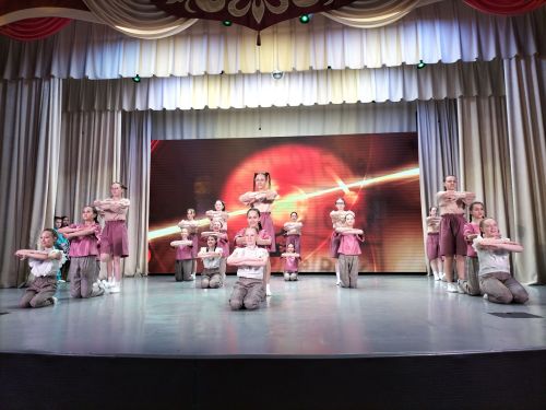 Кукмара балалар иҗат үзәгенең отчет концерты булды (фоторепортаж)