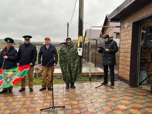 Кукмарада хәрби бурычны үтәгәндә һәлак булган Фәннур Гайфетдинов истәлегенә мемориаль такта ачылды