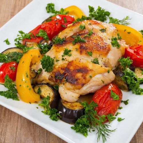 Тушёная курочка с ароматными овощами в фольге — пальчики оближешь!