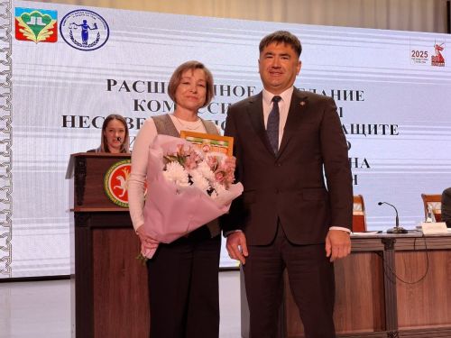 Кукмарада балигъ булмаганнар эшләре һәм аларның хокукларын яклау комиссиясенең киңәйтелгән утырышы узды