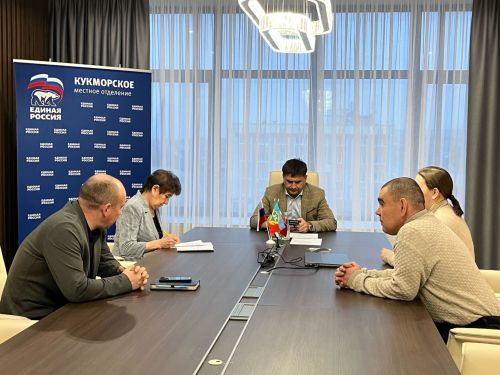 Район башлыгы Сергей Димитриев кукмаралыларны борчыган сорауларга җавап бирде