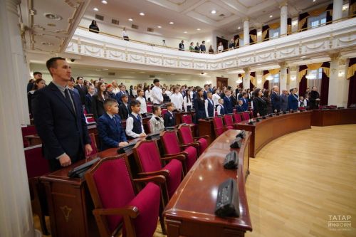 «Коррупция — враг, совесть — друг»: В Казанском Кремле наградили юных борцов с коррупцией