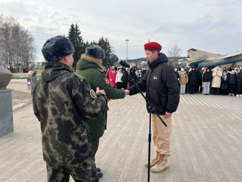 Кукмара районында мемориаль такталар ачылды, Җиңү паркында митинг узды
