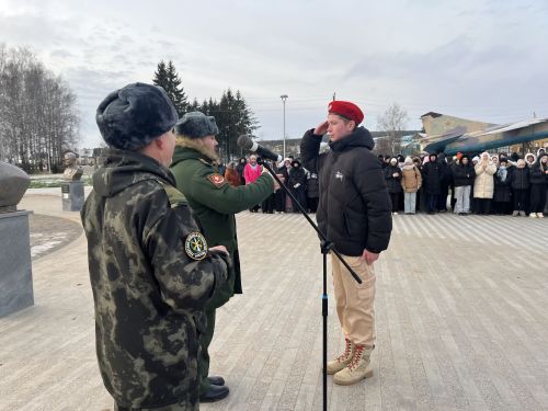 Кукмара районында мемориаль такталар ачылды, Җиңү паркында митинг узды