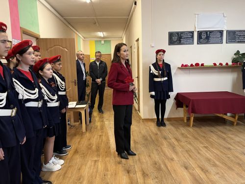 Кукмара районында мемориаль такталар ачылды, Җиңү паркында митинг узды