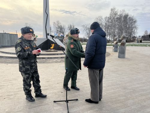 Кукмара районында мемориаль такталар ачылды, Җиңү паркында митинг узды