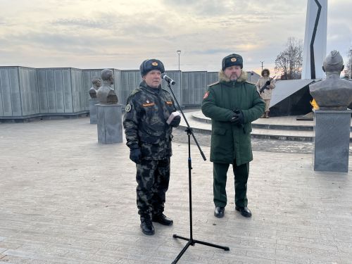Кукмара районында мемориаль такталар ачылды, Җиңү паркында митинг узды