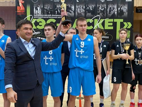 Кукмара командасы янә «КЭС-БАСКЕТ» Мәктәп баскетбол лигасы чемпионатында җиңүче булды