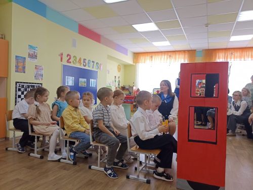 Кукмараның «Чулпан» балалар бакчасында юл йөрү кагыйдәләренә багышланган семинар узды