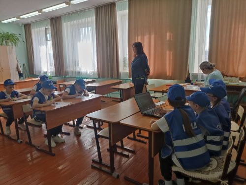 В Кукморе школьные отряды ЮИД состязались в  районном этапе республиканского конкурса «Безопасное колесо»