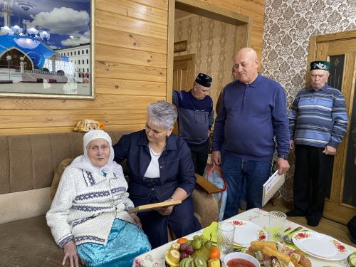 Балыклы авылында гомер итүче тыл ветераны Равилә Мусина 95 яшьлек юбилеен билгеләп үтте