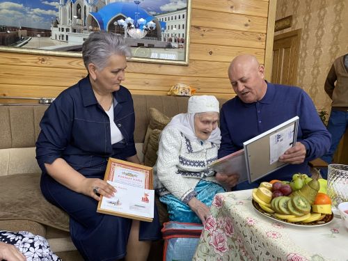 Балыклы авылында гомер итүче тыл ветераны Равилә Мусина 95 яшьлек юбилеен билгеләп үтте