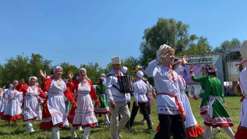 Кукмара районының Поч. Кучук авылында мари традицион мәдәниятенең республика бәйрәме «СЕМЫК-2025» узды