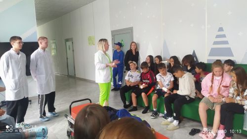 Кукмараның «Нараткай» лагерында балаларга беренче ашыгыч ярдәм күрсәтү күнекмәләрен өйрәттеләр