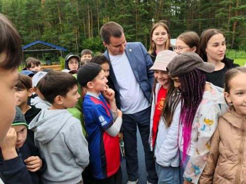 Кукмараның «Нараткай» лагерына Республиканың яшьләр эшләре буенча министры килде
