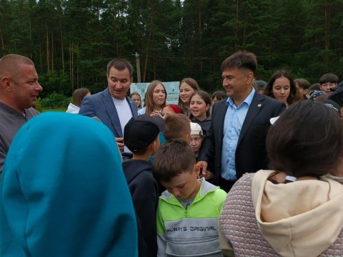 Кукмараның «Нараткай» лагерына Республиканың яшьләр эшләре буенча министры килде