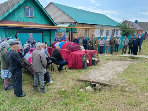 Кукмара районыннан Евгений Бирюков - илебез герое
