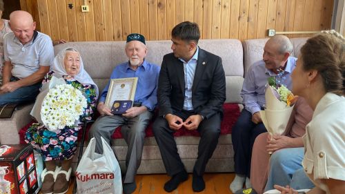 71 ел бергә  гомер иткән Фәния һәм Тимерхан Фатыйховлар: Бер-береңне санлап яшәргә кирәк