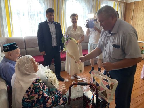 71 ел бергә  гомер иткән Фәния һәм Тимерхан Фатыйховлар: Бер-береңне санлап яшәргә кирәк
