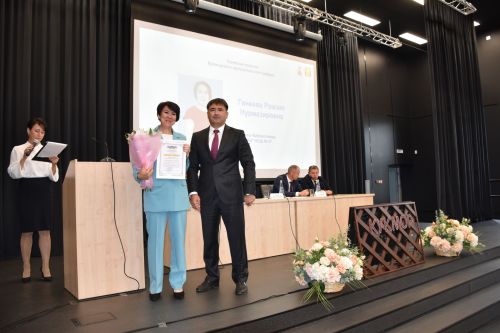 Кукмарада мәгариф хезмәткәрләренең август киңәшмәсе узды