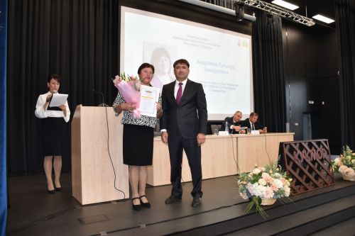 Кукмарада мәгариф хезмәткәрләренең август киңәшмәсе узды