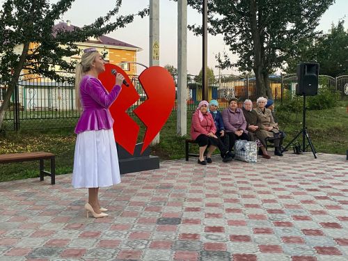 Тимер юл урамында Ишегалды бәйрәме үткәрелде