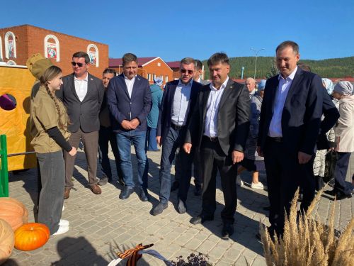 Кукмарада мәгариф учреждениеләренең көзге ярминкәсе гөрләде