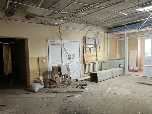 Вахит авылындагы “Яшь тамашачы театры” бинасында капиталь төзекләндерүнең икенче этабы башланды