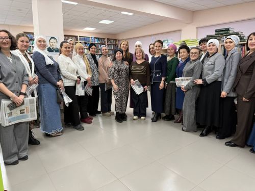 Әниләр клубы: Күңелле очрашу, иҗади мизгелләр һәм рухи баю