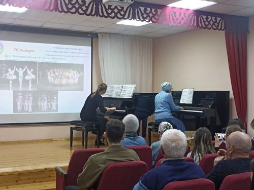 Кукмара балалар музыка мәктәбендә «Җиңүгә ышанабыз» дип исемләнгән хәйрия концерты узды