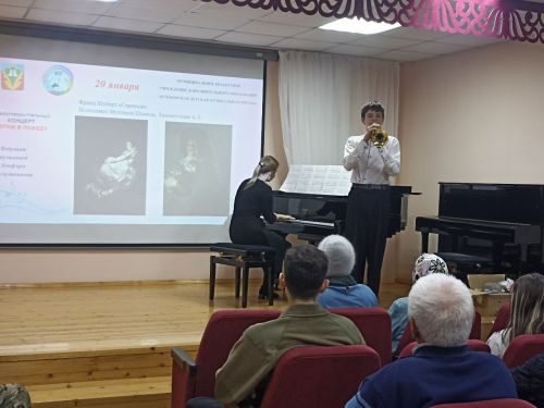 Кукмара балалар музыка мәктәбендә «Җиңүгә ышанабыз» дип исемләнгән хәйрия концерты узды