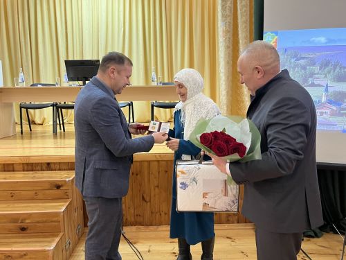 Туембаш җирлегендә хисап җыелышы узды