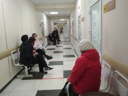 Кукмара районы үзәк дәваханәсендә чират мәсьәләсе: аны хәл итү юллары бар