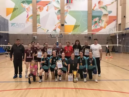 Кукмарада волейболчылар көч сынашты
