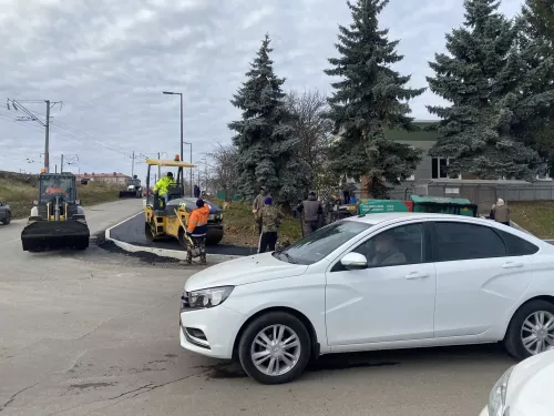 Юллар төзек, тротуарлар чиста: Кукмарада төзелеш эшләре төгәлләнеп килә